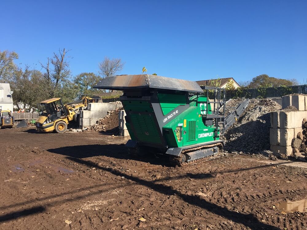 komplet-lt-7040-jaw-crusher-crushing-concrete-with-rebar-to-re-use-komplet-north-america