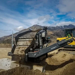 Komplet Mobile Screener Kompatto 221 Screening Equipment - Komplet America Product Image