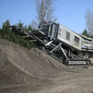 Compact Mobile Shredder for C&D Waste | Komplet America